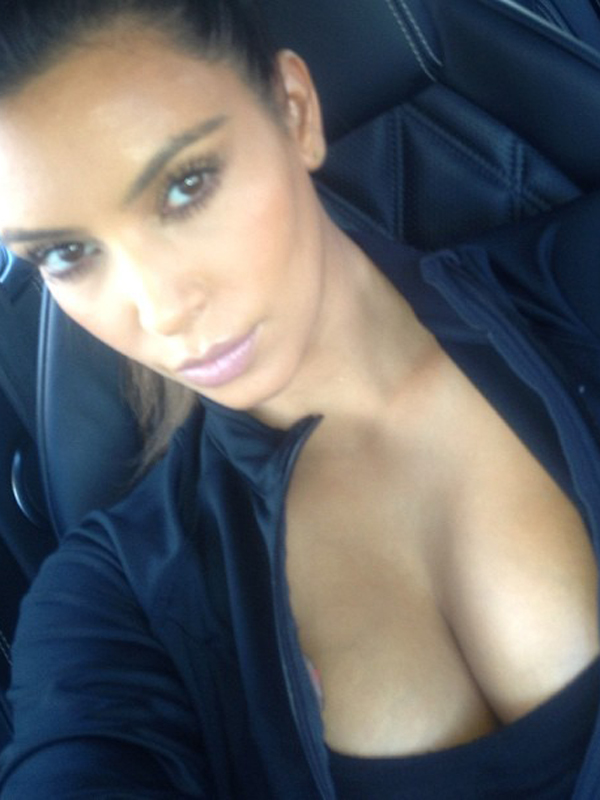 kim-kardashian-major-cleavage-on-instagram-01.jpg