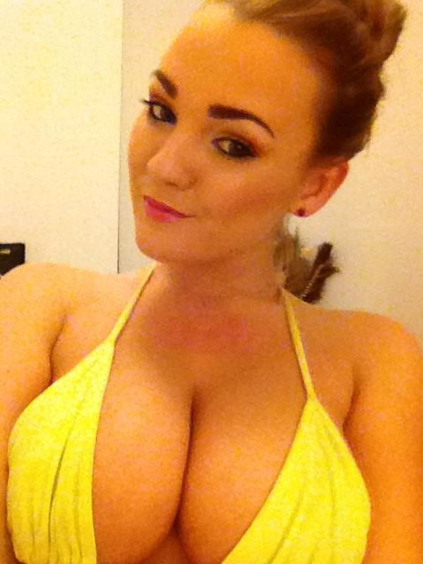 jodie-gasson-shows-a-lot-of-cleavage-twitpic-03.jpg